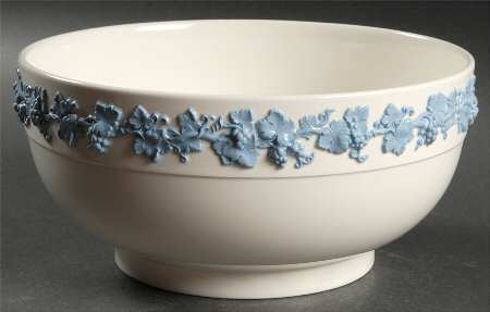 Lavender on Cream Color (Plain) 9" Salad Serving Bowl