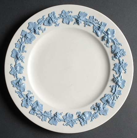 Lavender on Cream Color (Plain) Dinner Plate