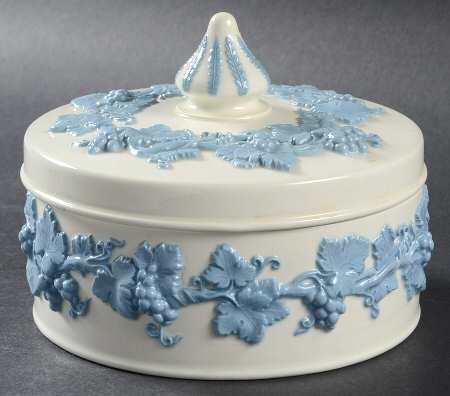 Lavender on Cream Color (Plain) Candy Box & Lid