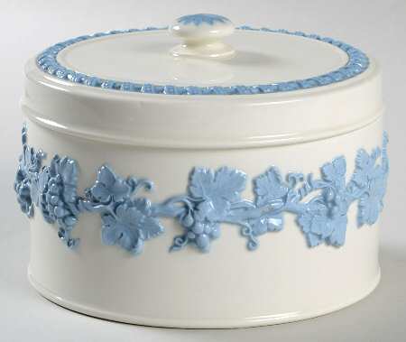 Lavender on Cream Color (Plain) Candy Box & Lid