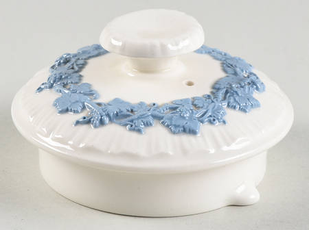 Lavender on Cream Color (Shell Edge) Lid for Teapot by Wedgwood