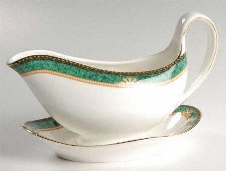 Lambourn Gravy Boat & Underplate