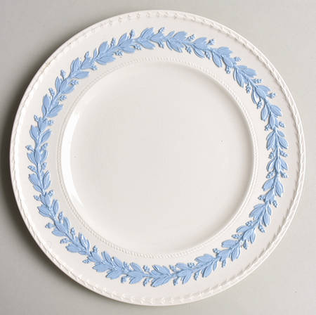 Laurel (Lavender on Cream Color) Luncheon Plate