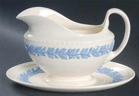 Laurel (Lavender on Cream Color) Gravy Boat with Attached Underplate