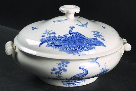 Liverpool Birds Blue Round Covered Vegetable