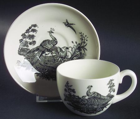 Liverpool Birds Black (No Trim) Flat Cup & Saucer Set