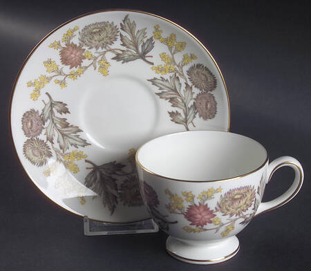 Lichfield Leigh Shape Footed Cup & Saucer Set