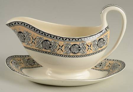 Lindisfarne Black Tan Gravy Boat with Attached Underplate