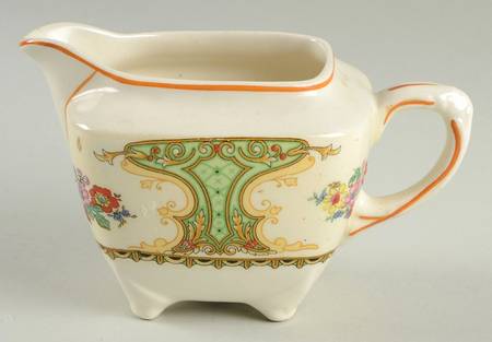 Lonsdale Creamer