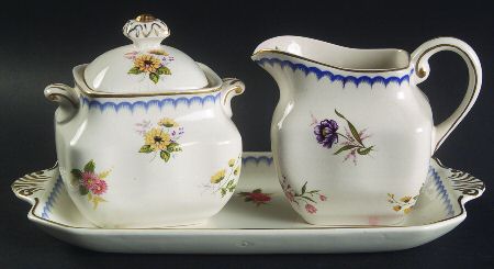 Lowestoft Creamer & Sugar with Lid & Tray Set