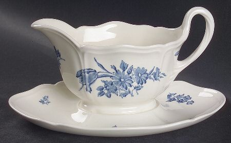 Ludlow Gravy Boat with Attached Underplate