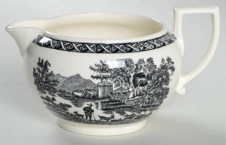Lugano Black 146 Shape Creamer