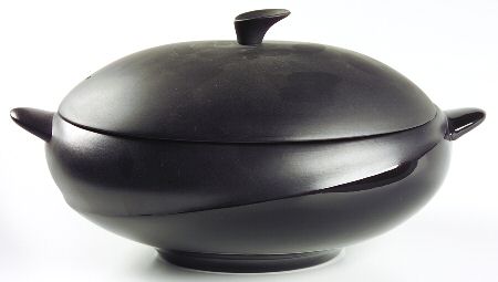Lunar Oval Covered Vegetable