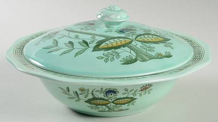 Mandarin Green Multicolor Round Covered Vegetable