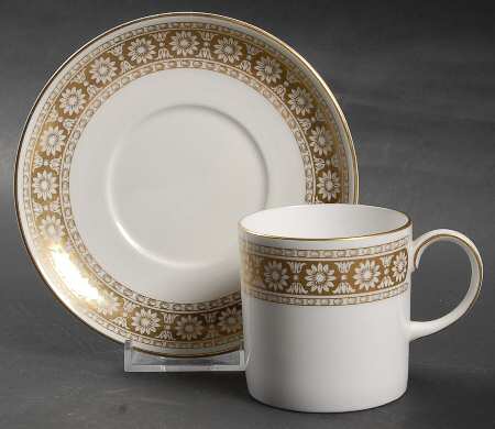 Marguerite Can Shape Demitasse Cup and Saucer Set