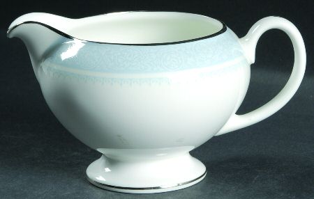 Mayfair (R4535, Bone China) Leigh Shape Creamer
