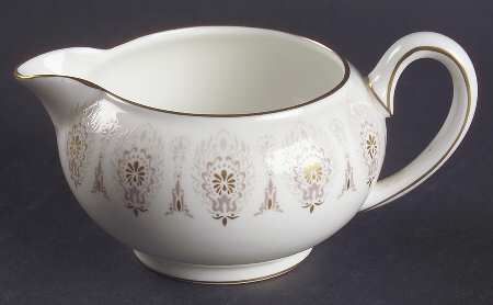 Medina Beige 146 Shape Creamer