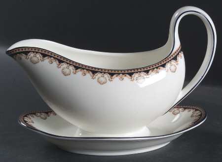 Medici Gravy Boat with Attached Underplate