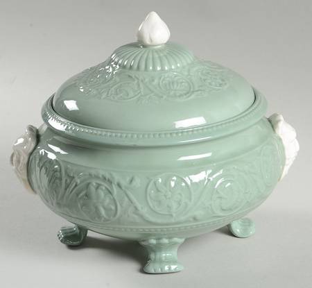 Medway Green Round Covered Vegetable
