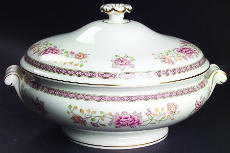 Melford Round Covered Vegetable