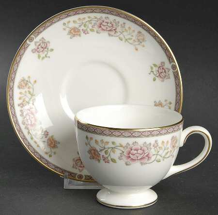 Melford Footed Cup & Saucer Set