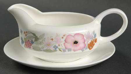 Meadow Sweet (Bone) Gravy Boat & Underplate