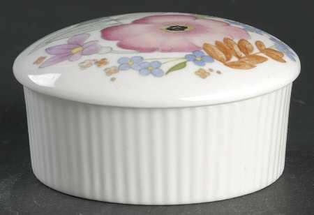 Meadow Sweet (Bone) Round Box & Lid