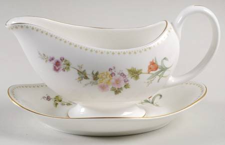 Mirabelle Gravy Boat & Underplate