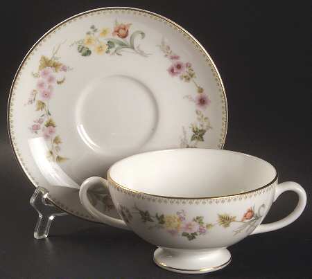 Mirabelle Footed Cream Soup Bowl & Saucer Set
