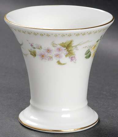 Mirabelle Posey Pot