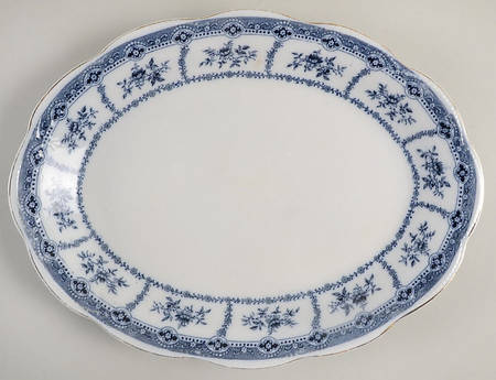 Muriel (Gold Trim) 12" Oval Serving Platter
