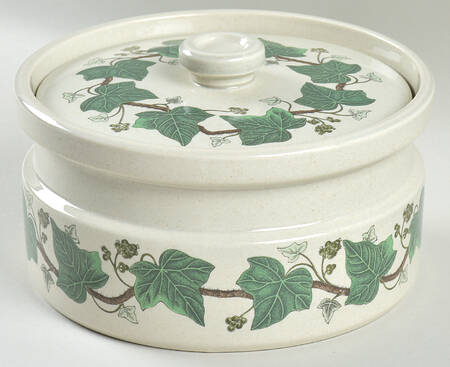 Napoleon Ivy Green (Oven To Table) 2 Qt Round Covered Casserole