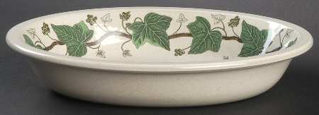 Napoleon Ivy Green (Oven To Table) 9" Oval Vegetable Bowl