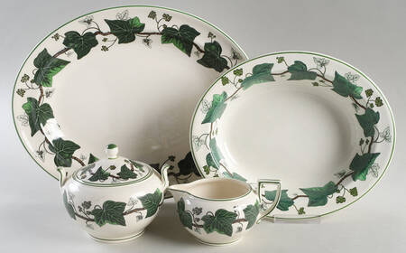 Napoleon Ivy Green (Queen's Ware) 5 Piece Hostess Set