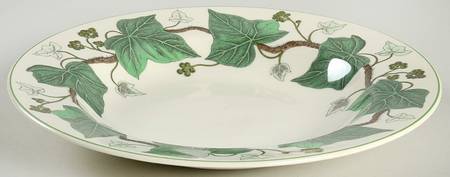 Napoleon Ivy Green (Queen's Ware) Large Rim Soup Bowl