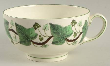 Napoleon Ivy Green (Queen's Ware) Oversized Cup