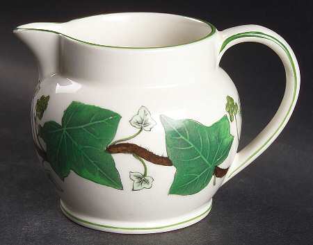 Napoleon Ivy Green (Queen's Ware) Mini Creamer