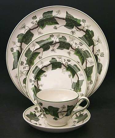 Napoleon Ivy Green (Queen's Ware) 5-Piece Place Set=Csfl or Csft,Dp,Sp,Bb