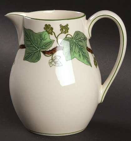 Napoleon Ivy Green (Queen's Ware) Creamer