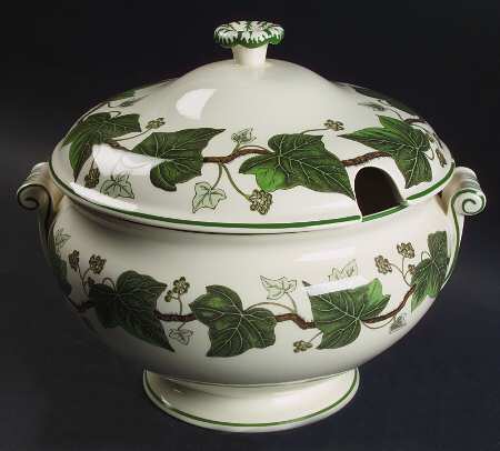 Napoleon Ivy Green (Queen's Ware) Tureen &  Lid