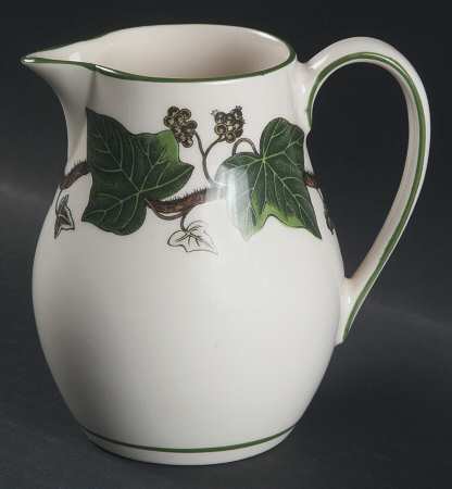 Napoleon Ivy Green (Queen's Ware) 12 Oz Jug