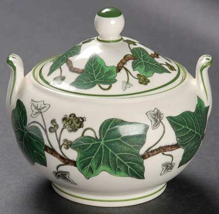 Napoleon Ivy Green (Queen's Ware) Mini 146 Shape Sugar Bowl & Lid
