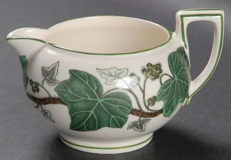 Napoleon Ivy Green (Queen's Ware) 146 Shape Mini Creamer