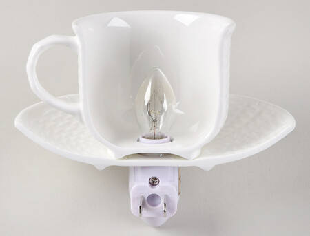 Nantucket 4 3/8"-4 5/8" Night Light/Cup & Saucer HC
