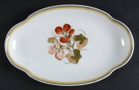 Nasturium (Bone) Large Sandwich Tray