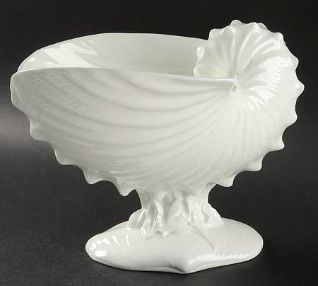 Nautilus (Glossy) Centerpiece