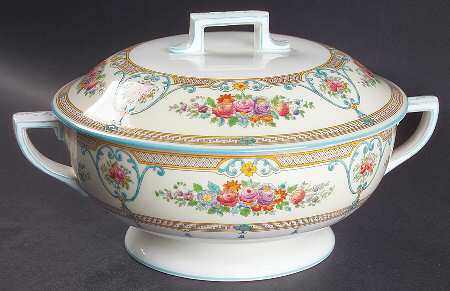 Newlyn Round Covered Vegetable