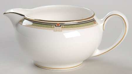 Oberon 146 Shape Creamer