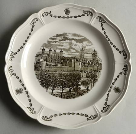Old London Views (Queens) Dinner Plate