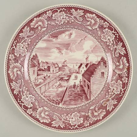 Old New York Mulberry Dinner Plate